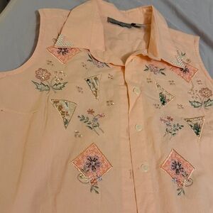 Jane Ashley - sleeveless button down embellished shirt